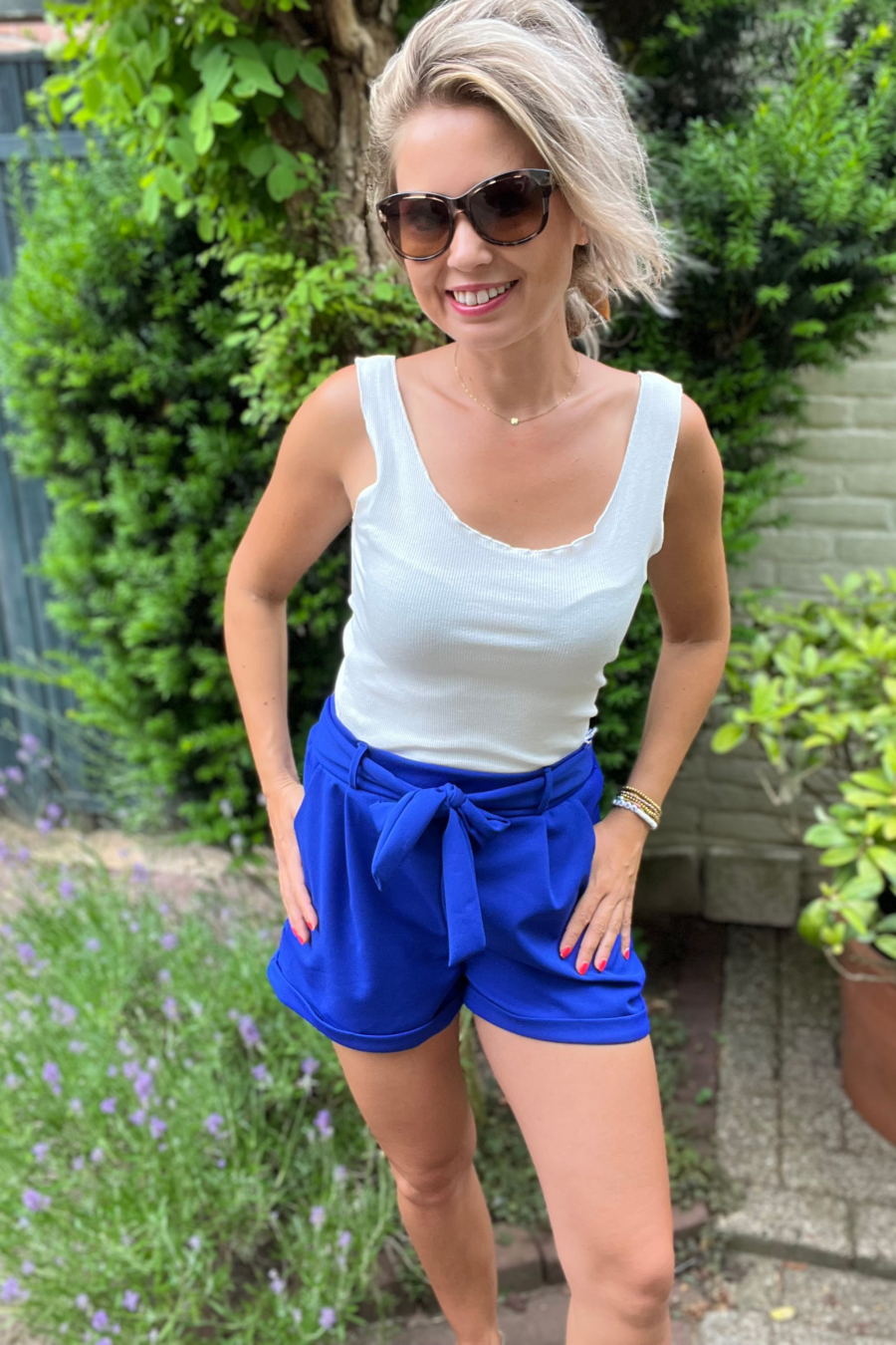 Nora Short Blauw